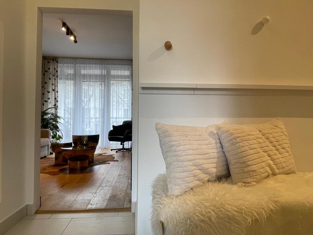 Sweet Home By Zoom Apartments Pressburg Exterior foto